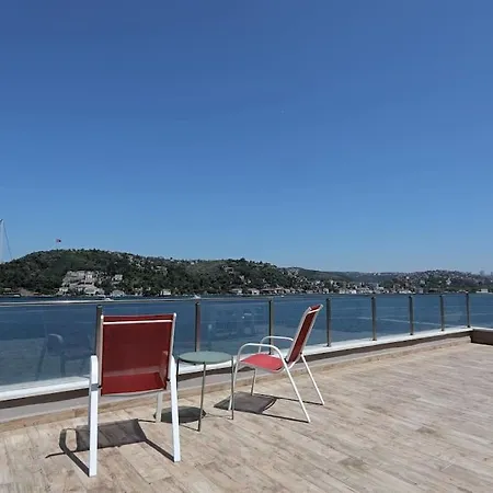 Breathtaking Bosphorus View With Large Terrace 伊斯坦布尔